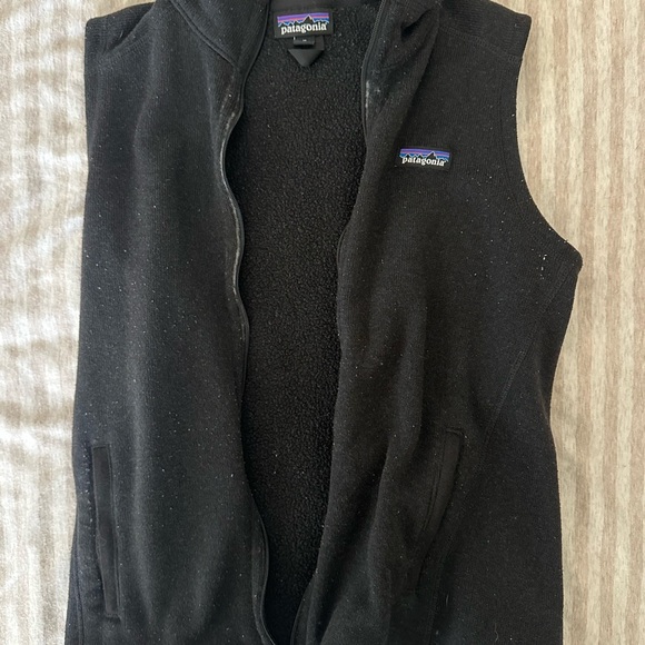 Patagonia Jackets & Blazers - Patagonia Black Fleece Vest